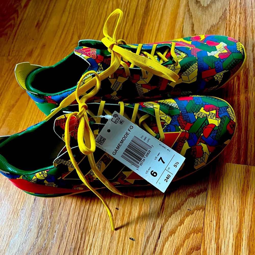 ADDIDAS gamesome rare Lego soccer cleats